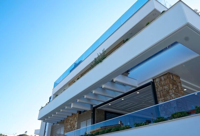 Отель Agnes Deluxe