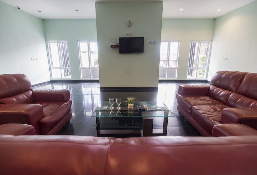 호텔 Appartel Cempaka By Oyo Rooms