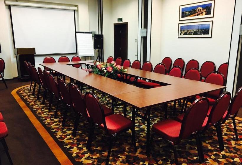 ホテル Arm Premier