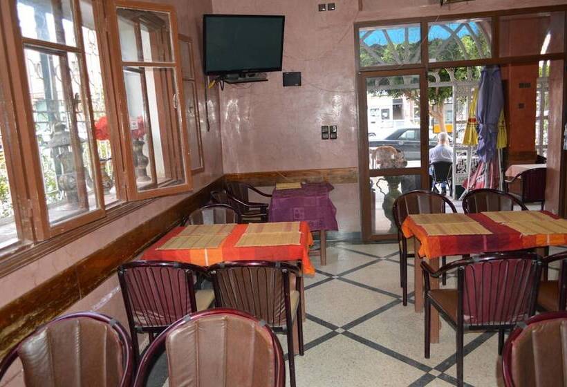 Отель Atlas Ouarzazate