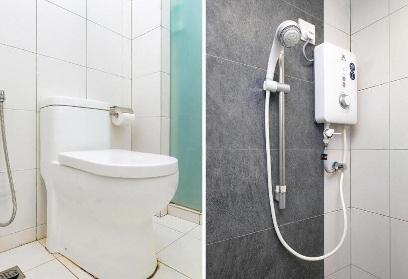 בית מלון כפרי Carlton Inn Bukit Ubi