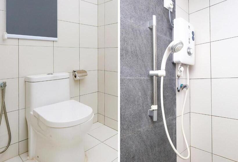 בית מלון כפרי Carlton Inn Bukit Ubi