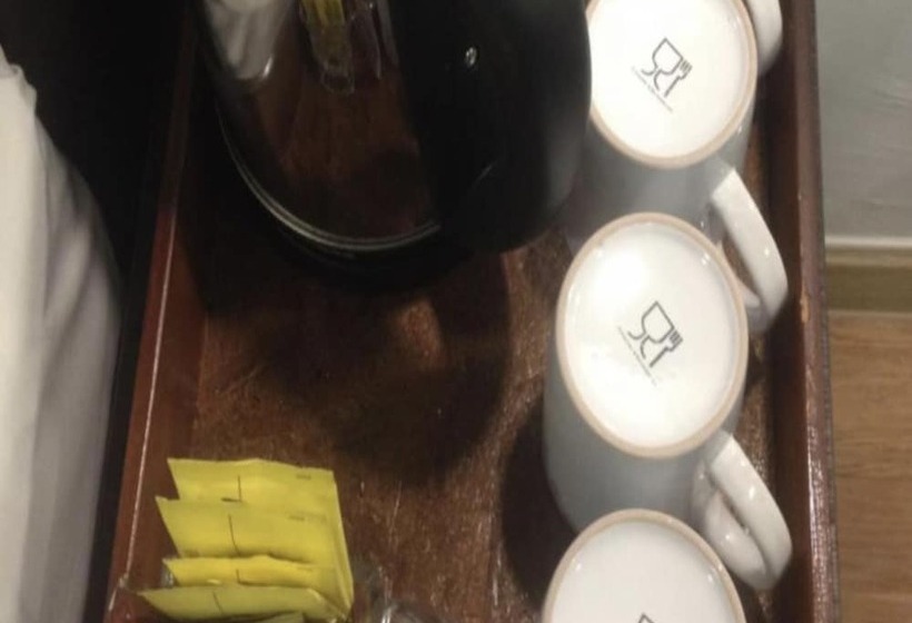 בית מלון כפרי Carlton Inn Bukit Ubi