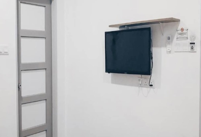 בית מלון כפרי Carlton Inn Bukit Ubi