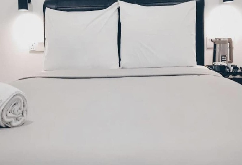 בית מלון כפרי Carlton Inn Bukit Ubi