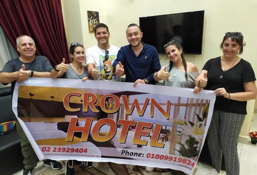 هتل Crown
