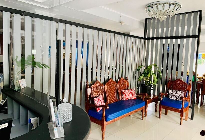 فندق Dive Batanes Lodge And Restaurant