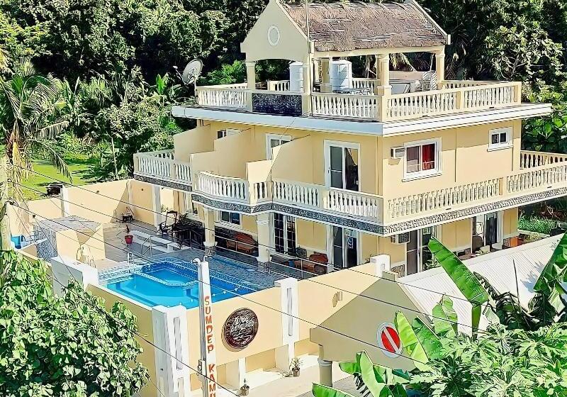 בית מלון כפרי Dive Batanes Lodge And Restaurant