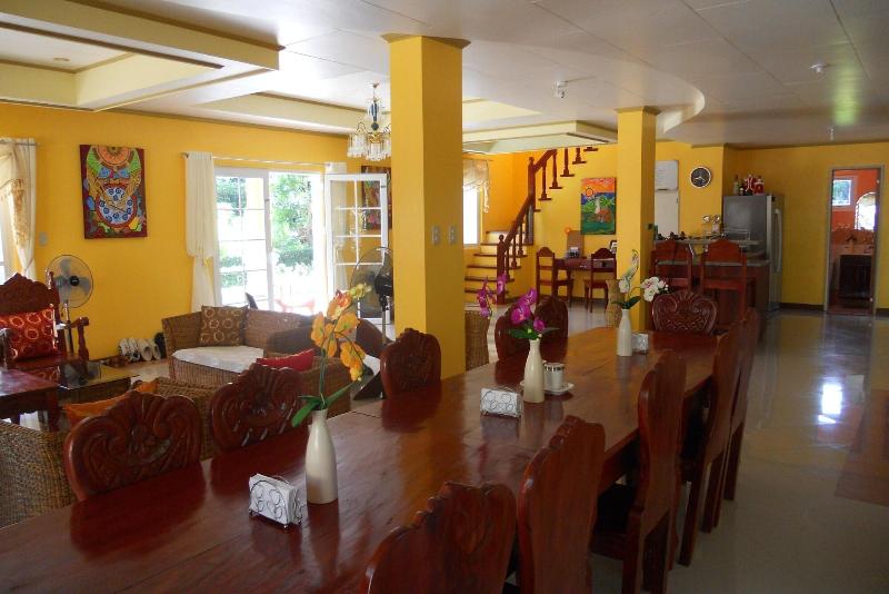 فندق Dive Batanes Lodge And Restaurant