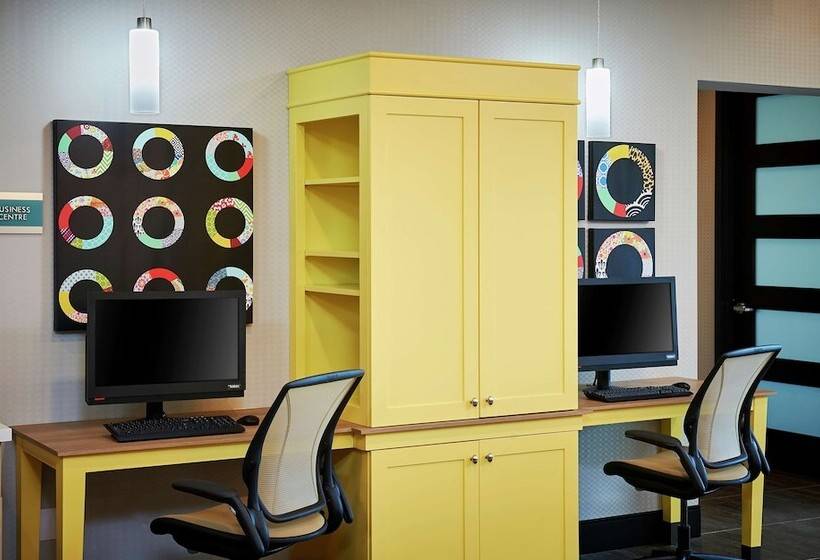 فندق Home2 Suites By Hilton Brantford