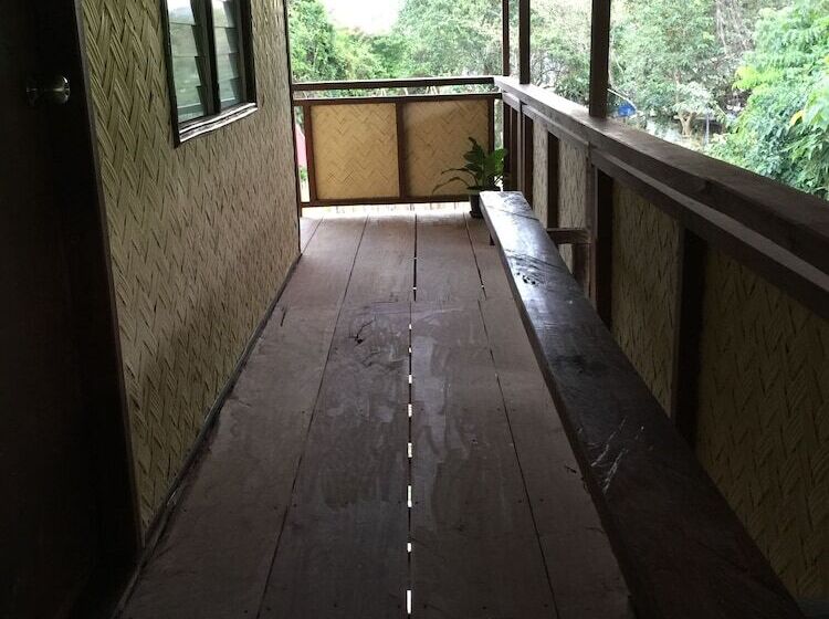 هتل King S Lodging House And Restaurant