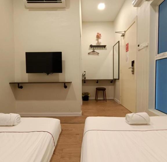 هتل Lea Guest House & Cafe Lukut