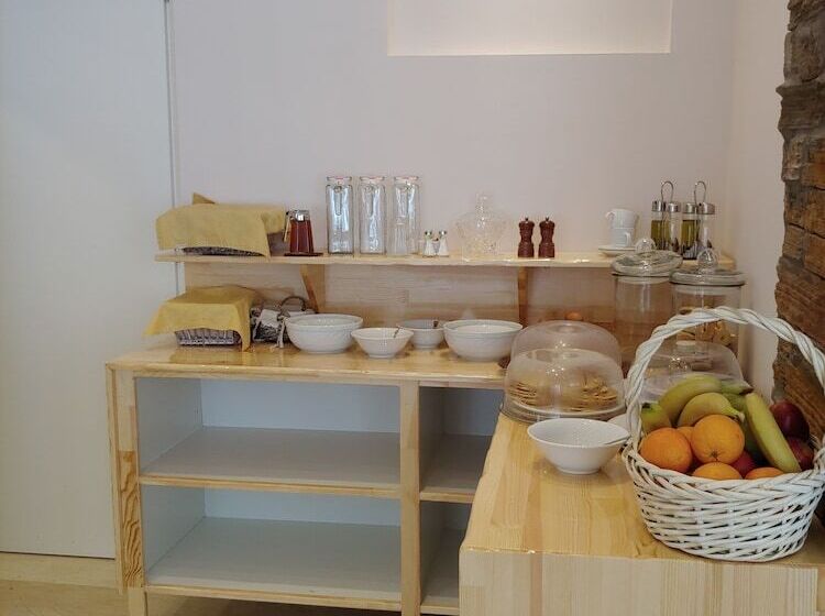 Отель Lighthouse