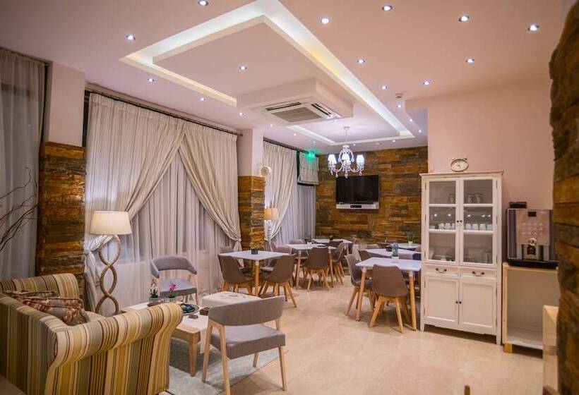 Отель Lighthouse