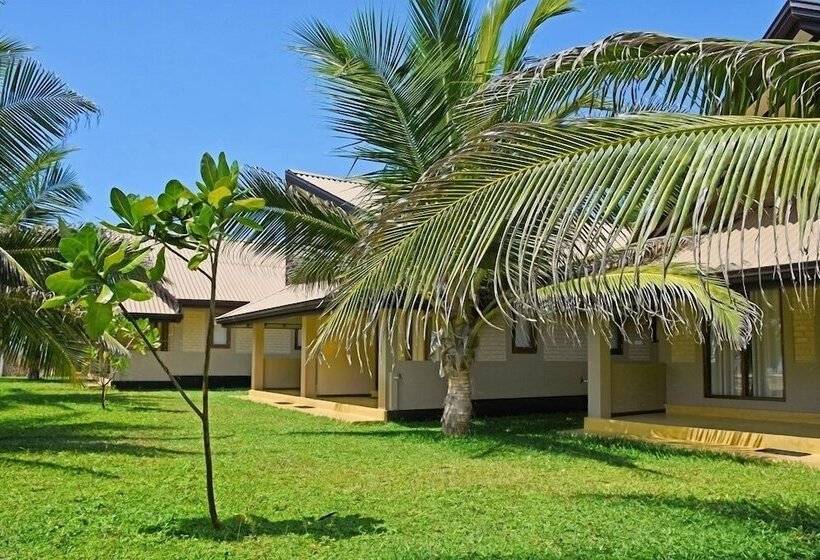 בית מלון כפרי Melheim Beach Kalpitiya