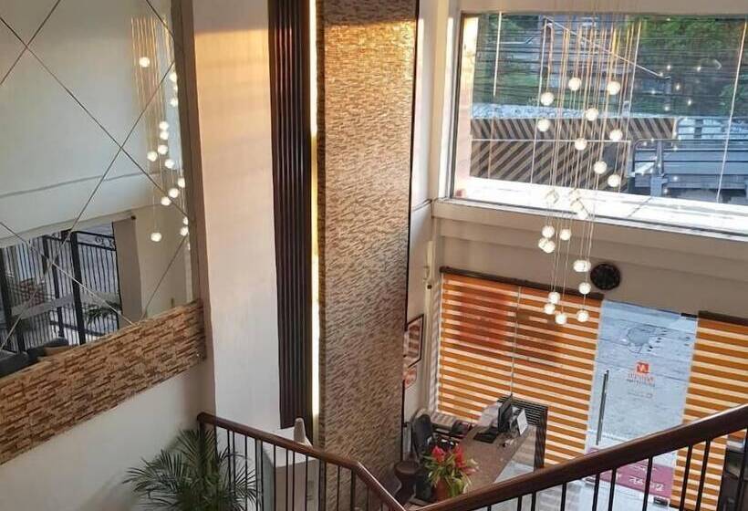 هتل North Tourist Inn