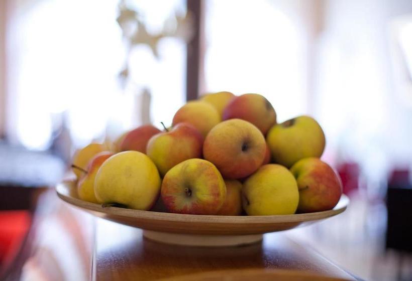 Garner Hotel Hamburg Nord, An Ihg