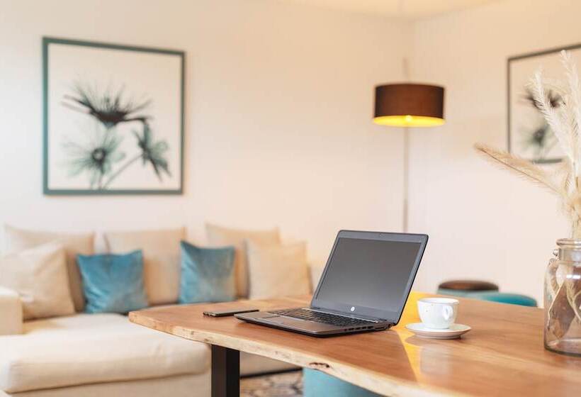 Garner Hotel Hamburg Nord, An Ihg