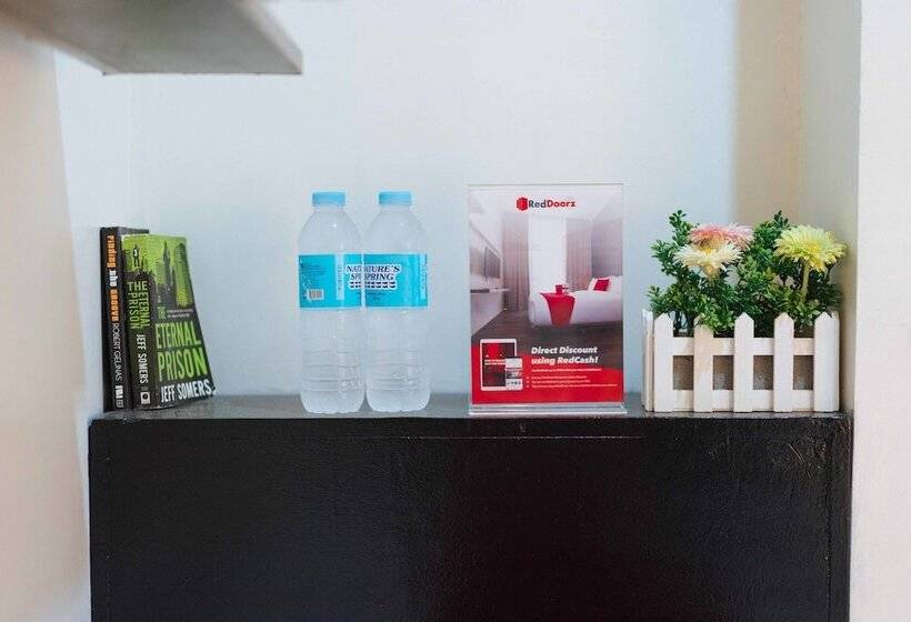 هتل Reddoorz Near G Mall Bajada