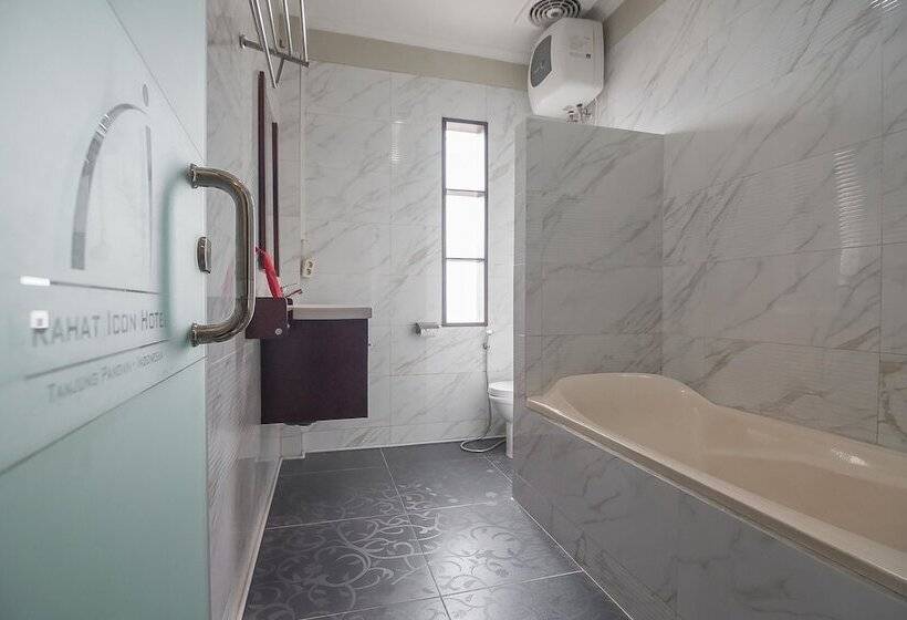 בית מלון כפרי Reddoorz Plus @ Tanjung Pandan Belitung 2