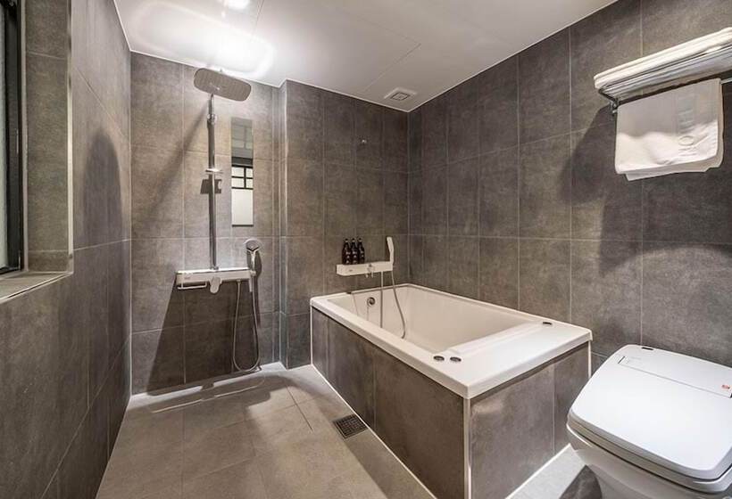 Wolgot Hotel The Classic