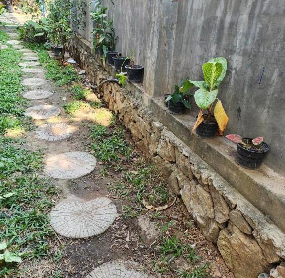 בית מלון כפרי Maison Zen Aphay