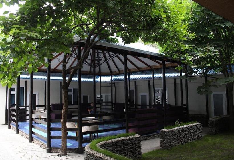 Park Hostel Osh