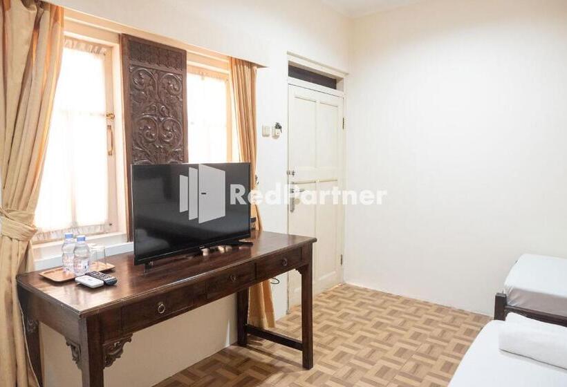 Пансион Monginsidi Guest House Syariah Malioboro Yogyakarta Mitra Reddoorz