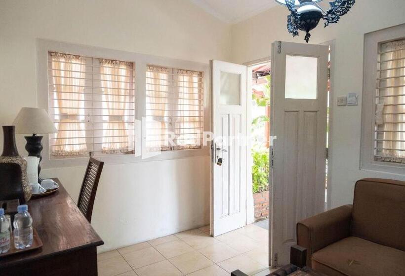 Пансион Monginsidi Guest House Syariah Malioboro Yogyakarta Mitra Reddoorz