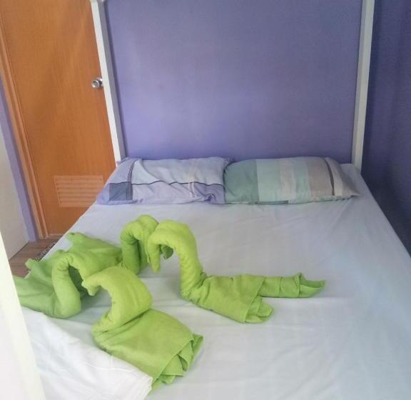 פנסיון Purple Guesthouse