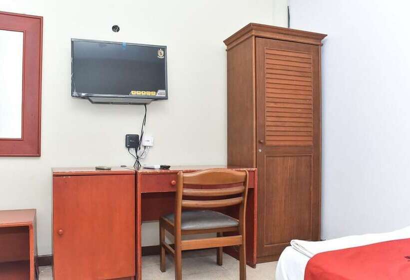 膳宿费 Reddoorz Near Kampung Warna Warni