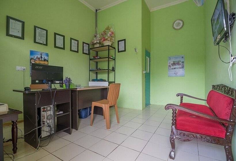 ペンション Reddoorz Near Kampus Ump Purwokerto