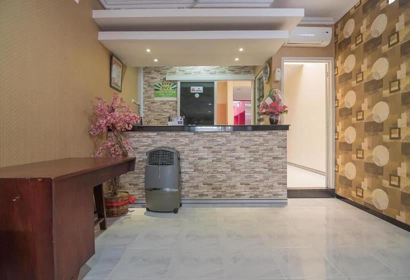 膳宿费 Reddoorz Near Mt Haryono Semarang