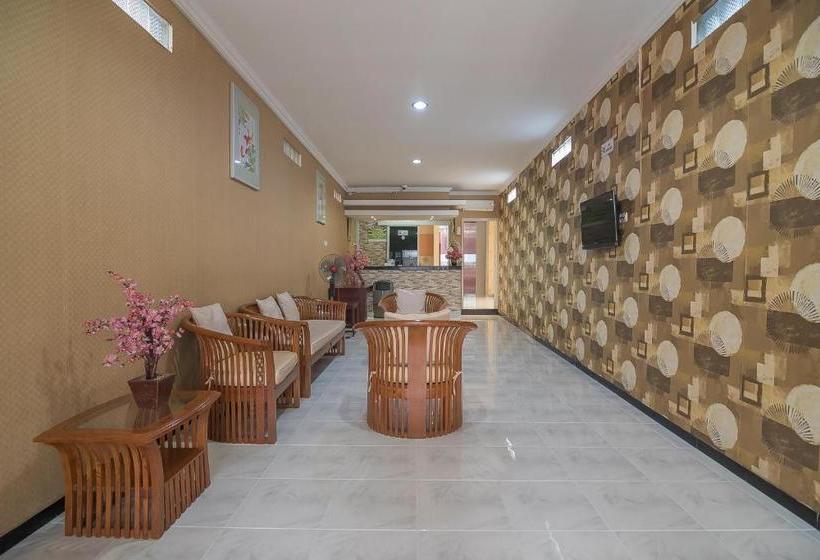 膳宿费 Reddoorz Near Mt Haryono Semarang