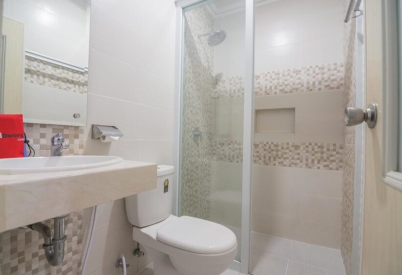 膳宿费 Reddoorz Near Mt Haryono Semarang