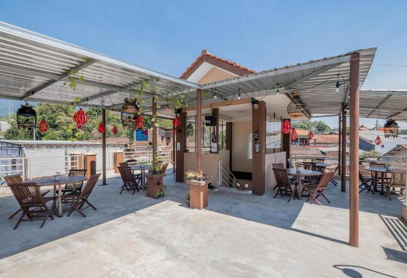 膳宿费 Reddoorz Syariah Near Batu Night Spectacular