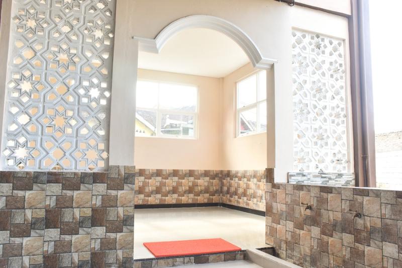 膳宿费 Reddoorz Syariah Near Batu Night Spectacular