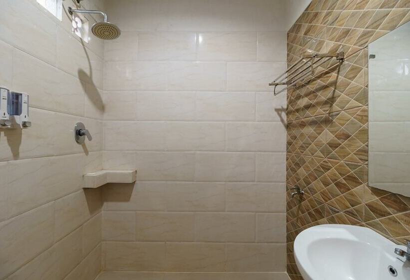 بنسيون Reddoorz Syariah Near Fort Marlborough