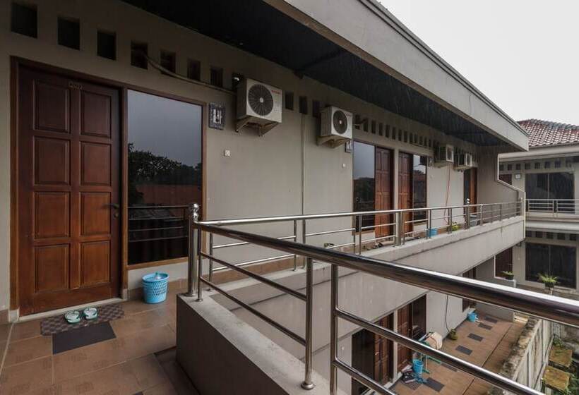 膳宿费 Reddoorz Syariah Near Taman Air Mancur Bogor