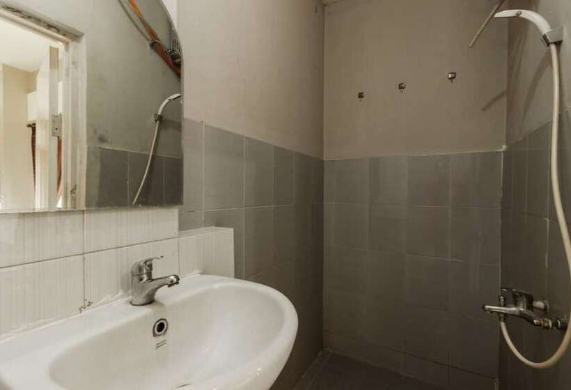 膳宿费 Reddoorz Syariah Near Taman Air Mancur Bogor