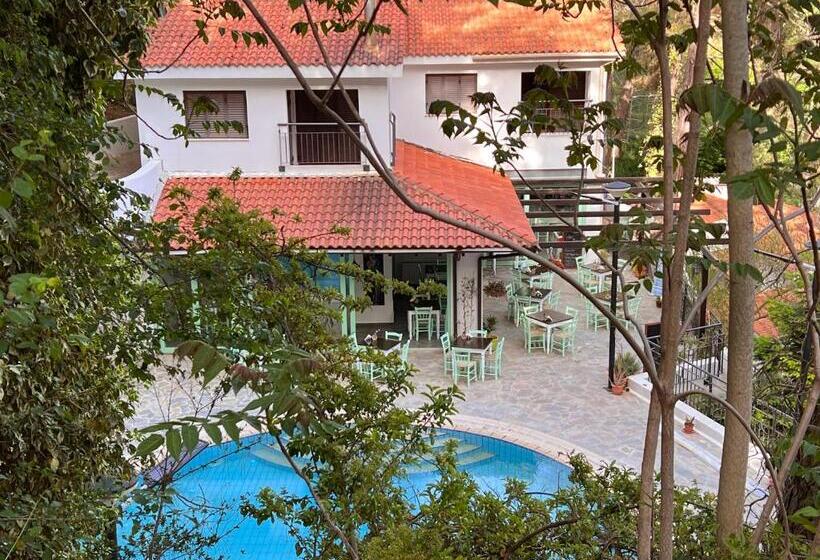 Poed Residences