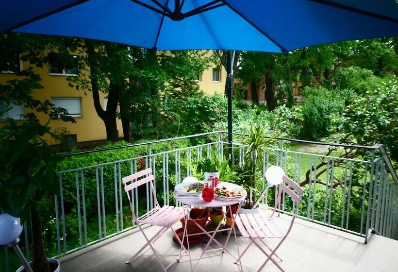 Prime Rooms Vienna   Hostel