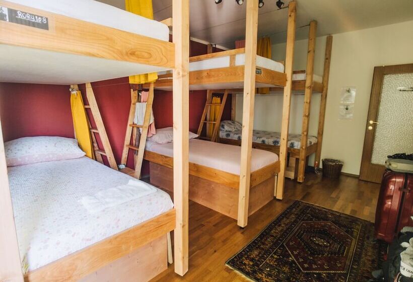 Prime Rooms Vienna   Hostel