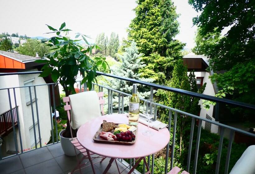 Prime Rooms Vienna   Hostel