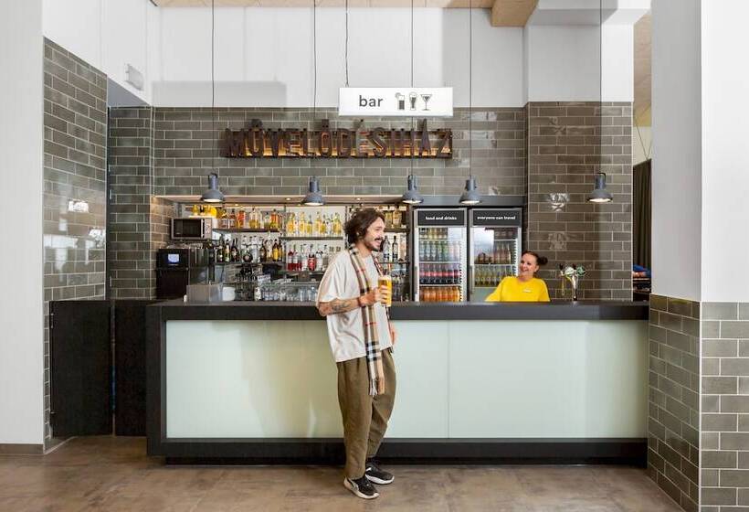 הוסטל a&o Budapest City