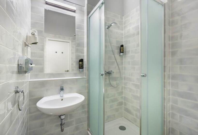 הוסטל a&o Budapest City