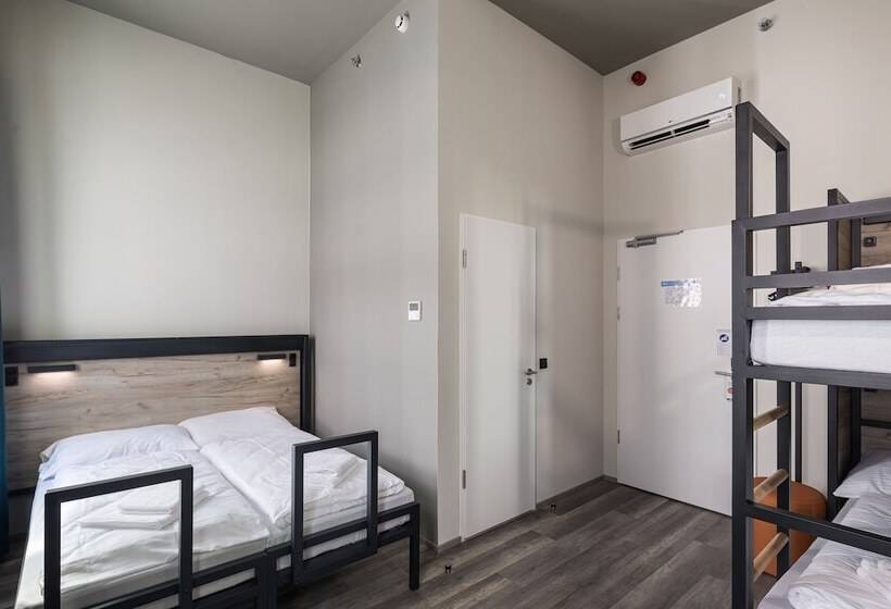 הוסטל a&o Budapest City