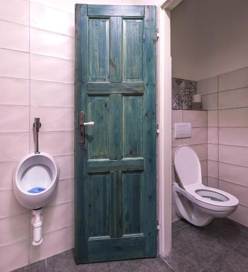 ユースホステル Castle Wall Inn