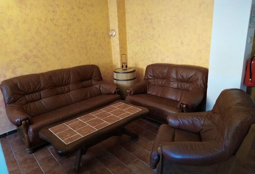 ユースホステル Castle Wall Inn