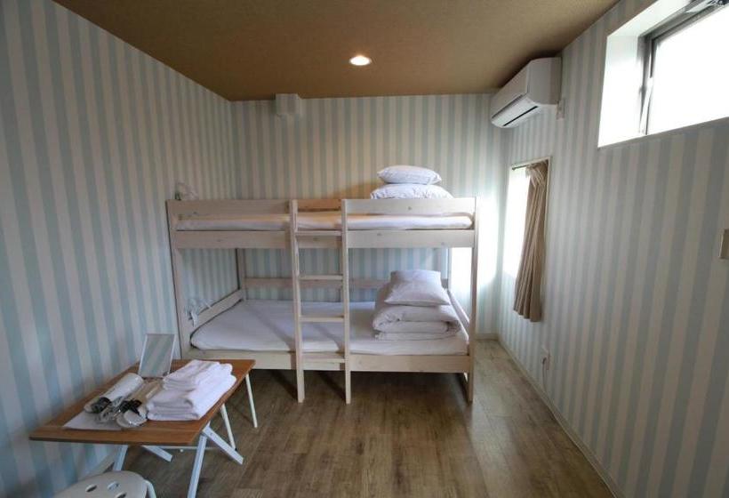 Общежитие Guesthouse Kobe Sannomiya